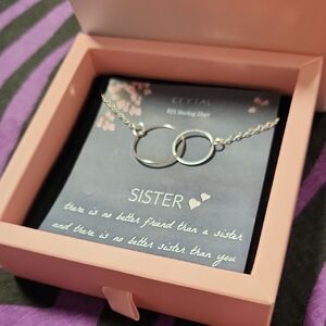 Sister 👭 Necklace